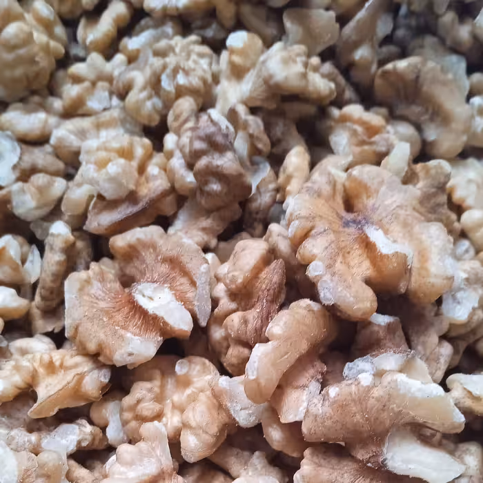 مغز گردو سفید اعلا بومی و ایرانی بسیار پر چرب و عالی