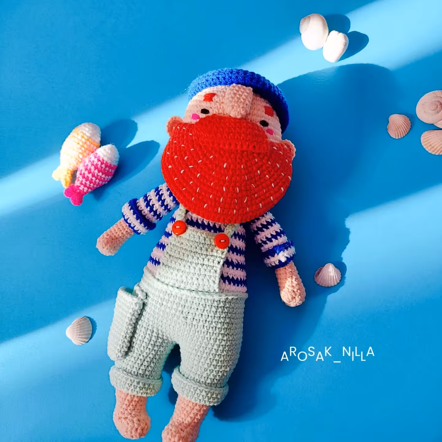 عروسک بافتنی پیرمرد ماهیگیر 