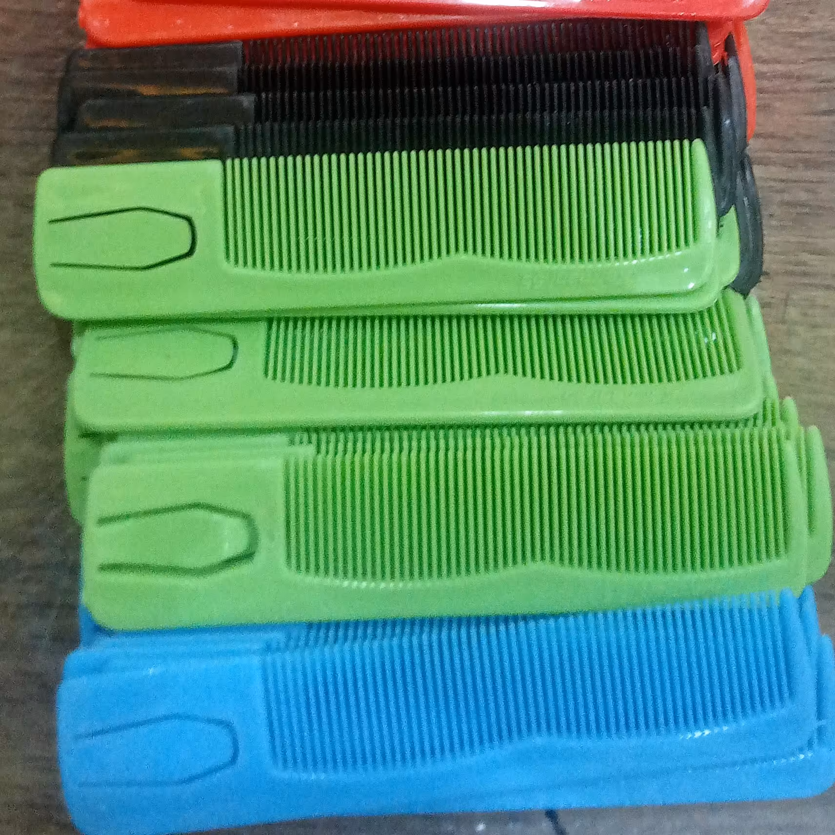 شانه ی جیبی مردانه دانه ریز