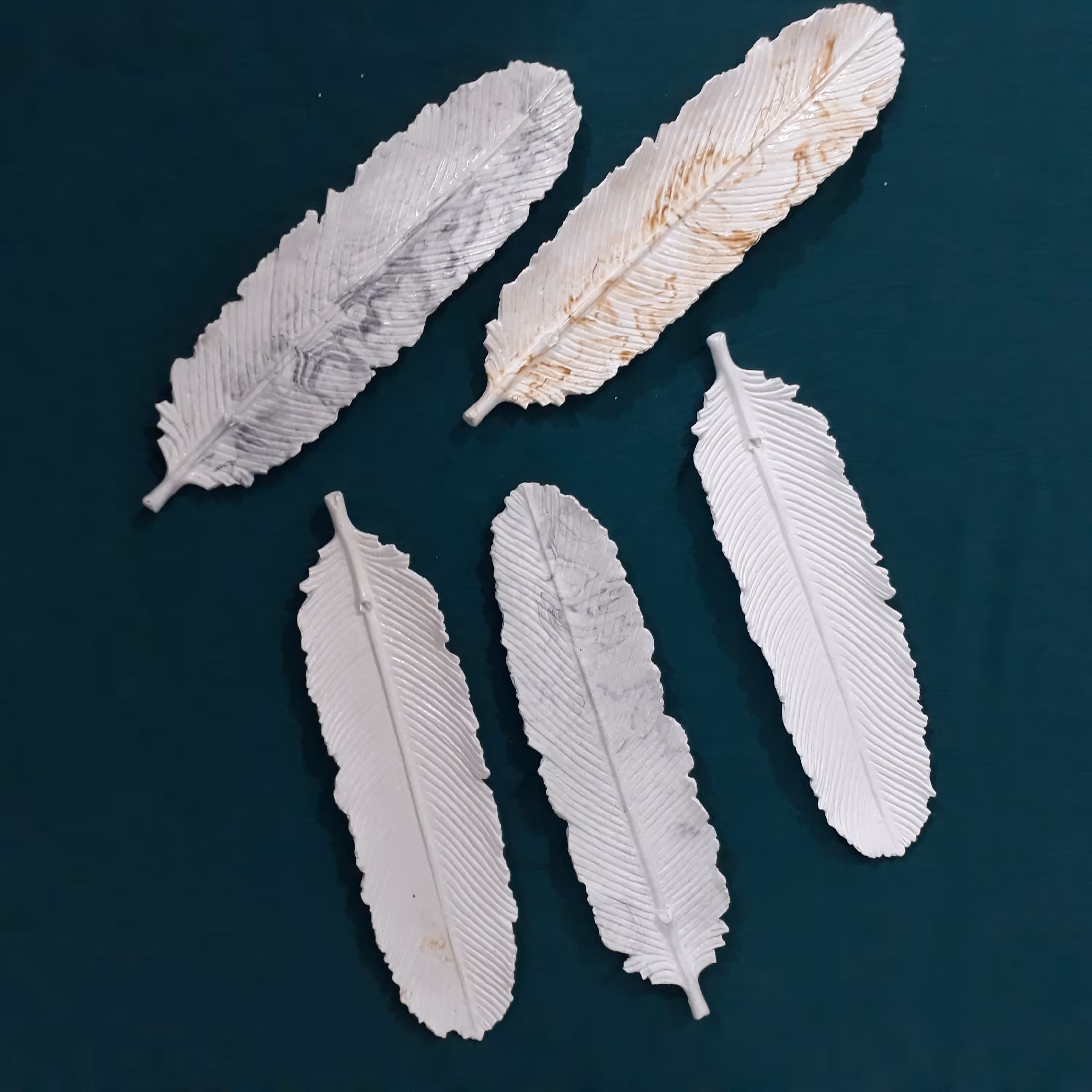 جای عود طرح برگ