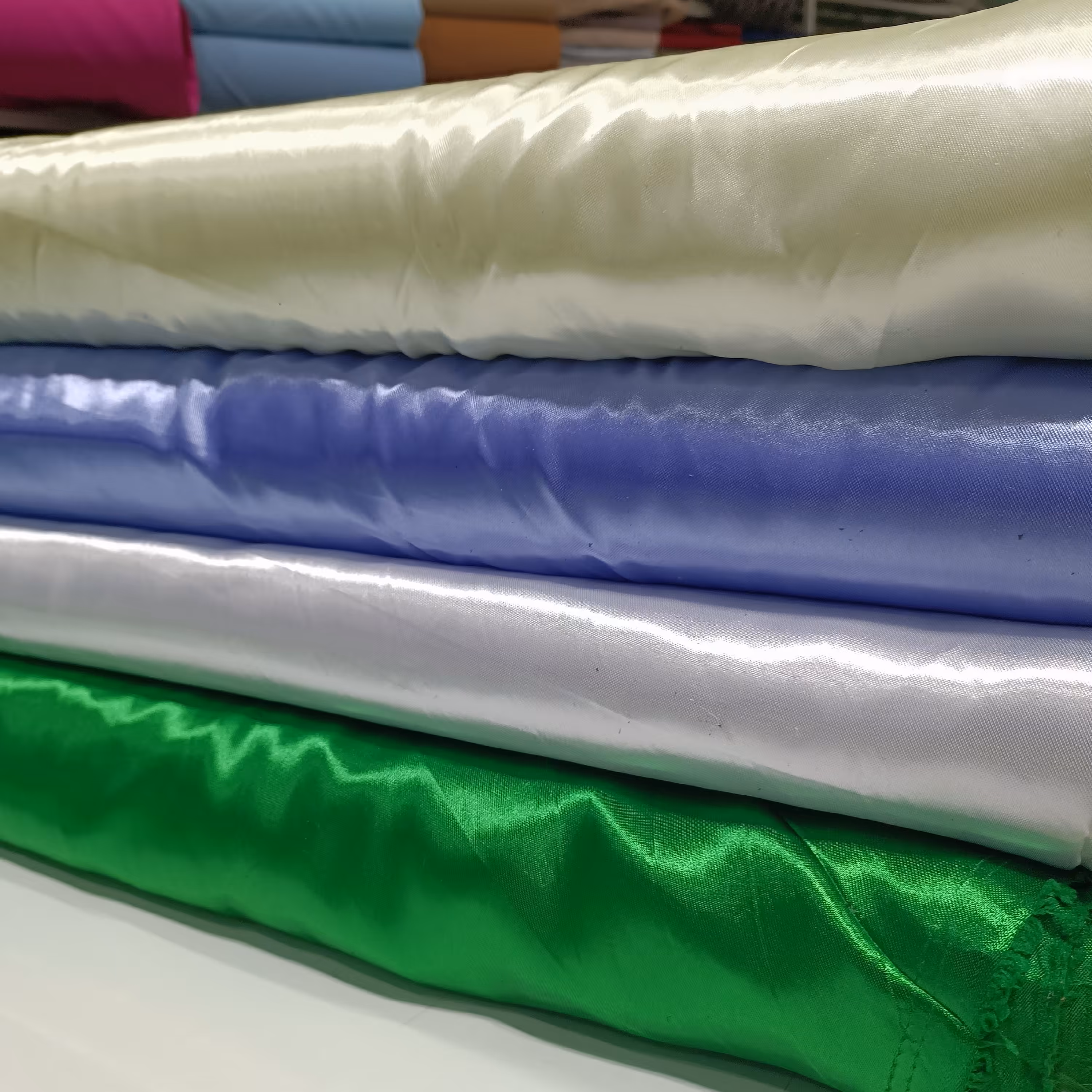 پارچه ساتن درجه یک 