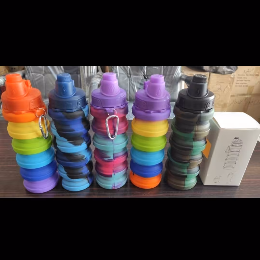 قمقمه سیلیکونی تاشو وارداتی رنگی(پس کرایه)