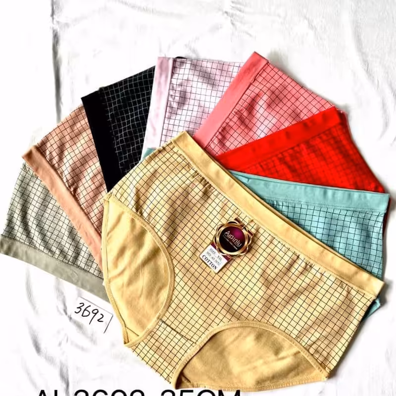 پک 12 تایی شورت  وارداتی 