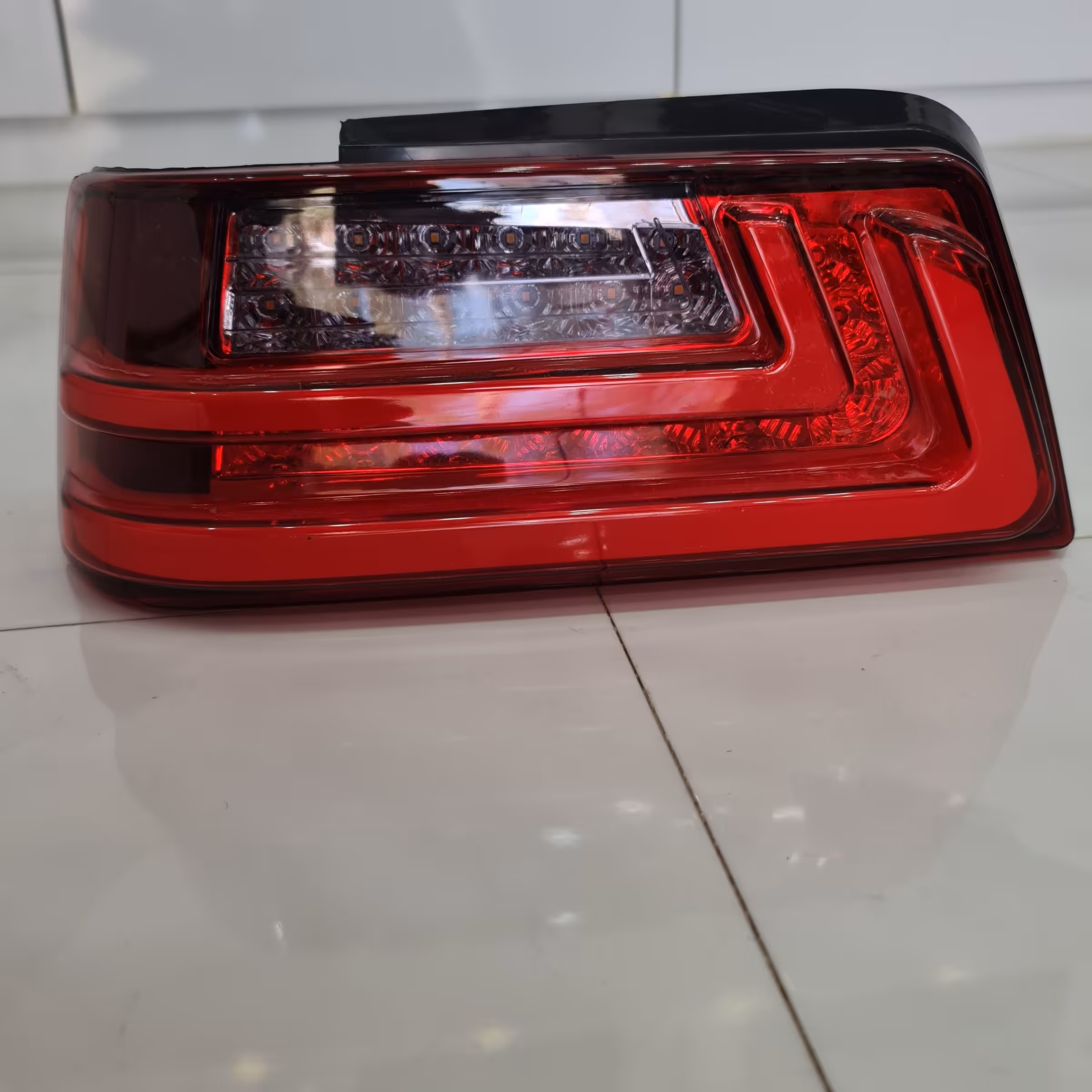 خطر عقب 405 لکسوسی nx