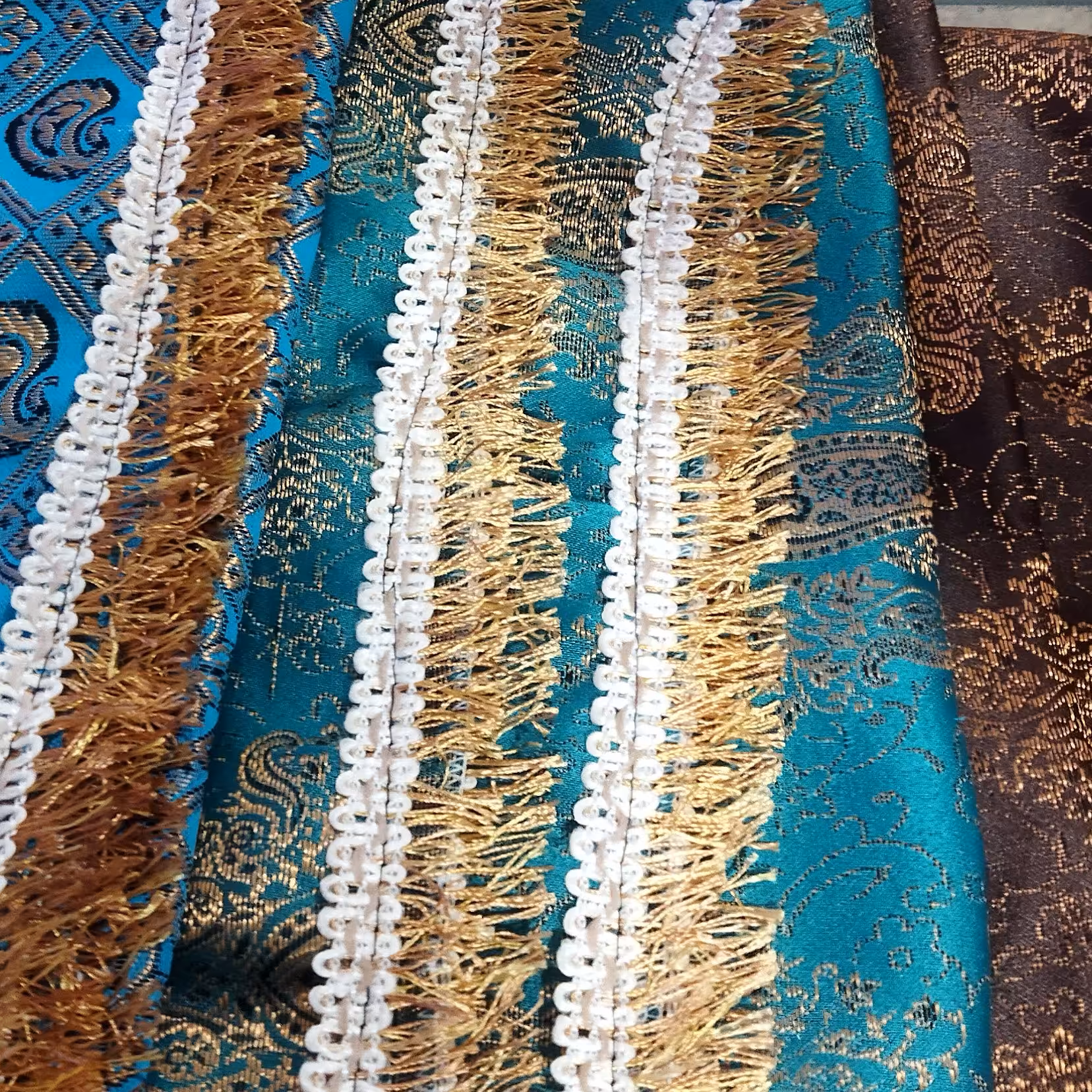 رومیزی طرح ترمه .ویژه سفره هفت سین 
