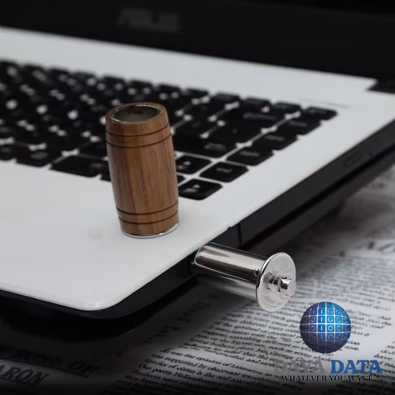 فلش مموری  دایا  دیتا  طرح  بشکه  مدل  WO1008-17  ظرفیت 32GB -USB2  رنگ قهوه ای