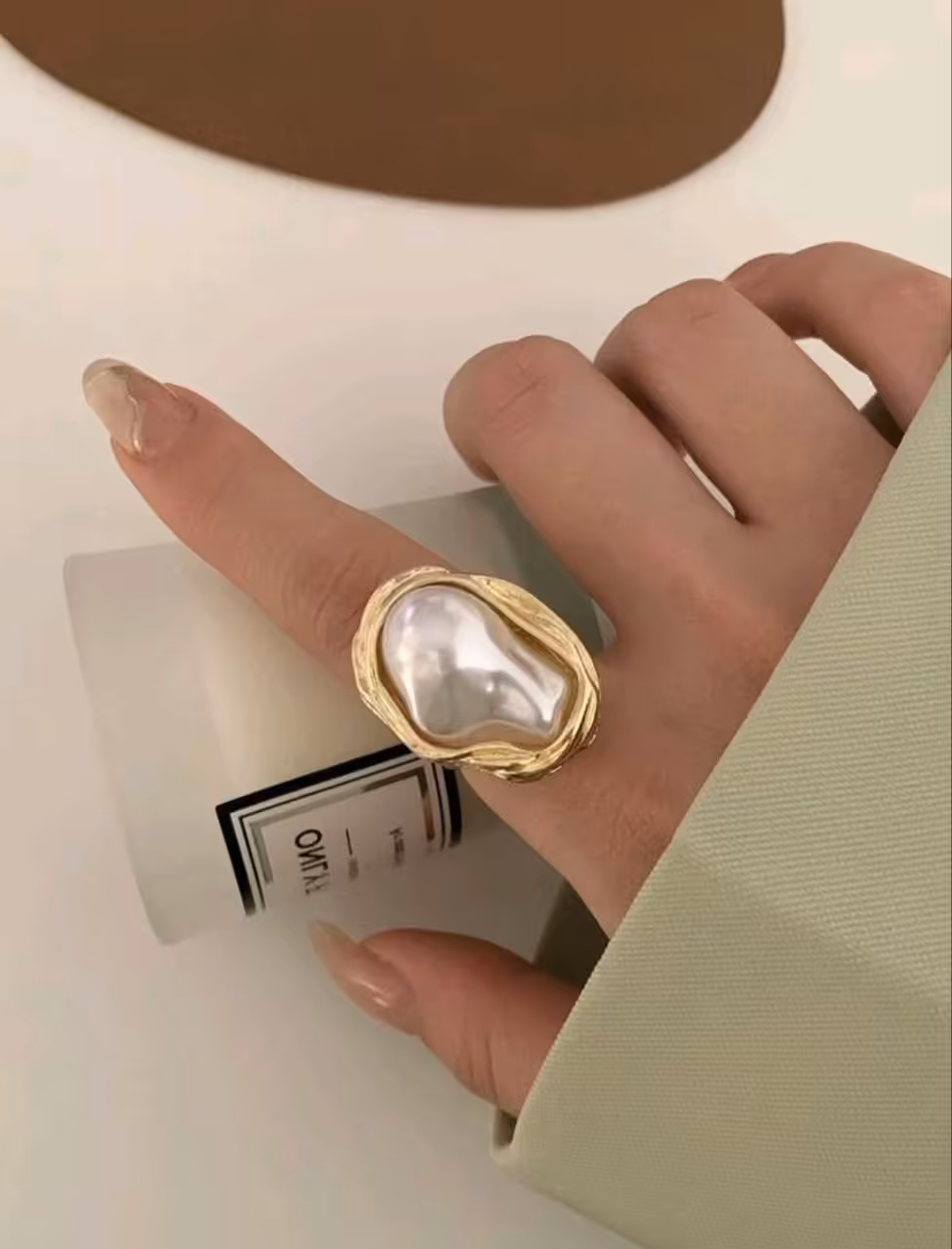 انگشتر نگین دار طلایی فری سایز