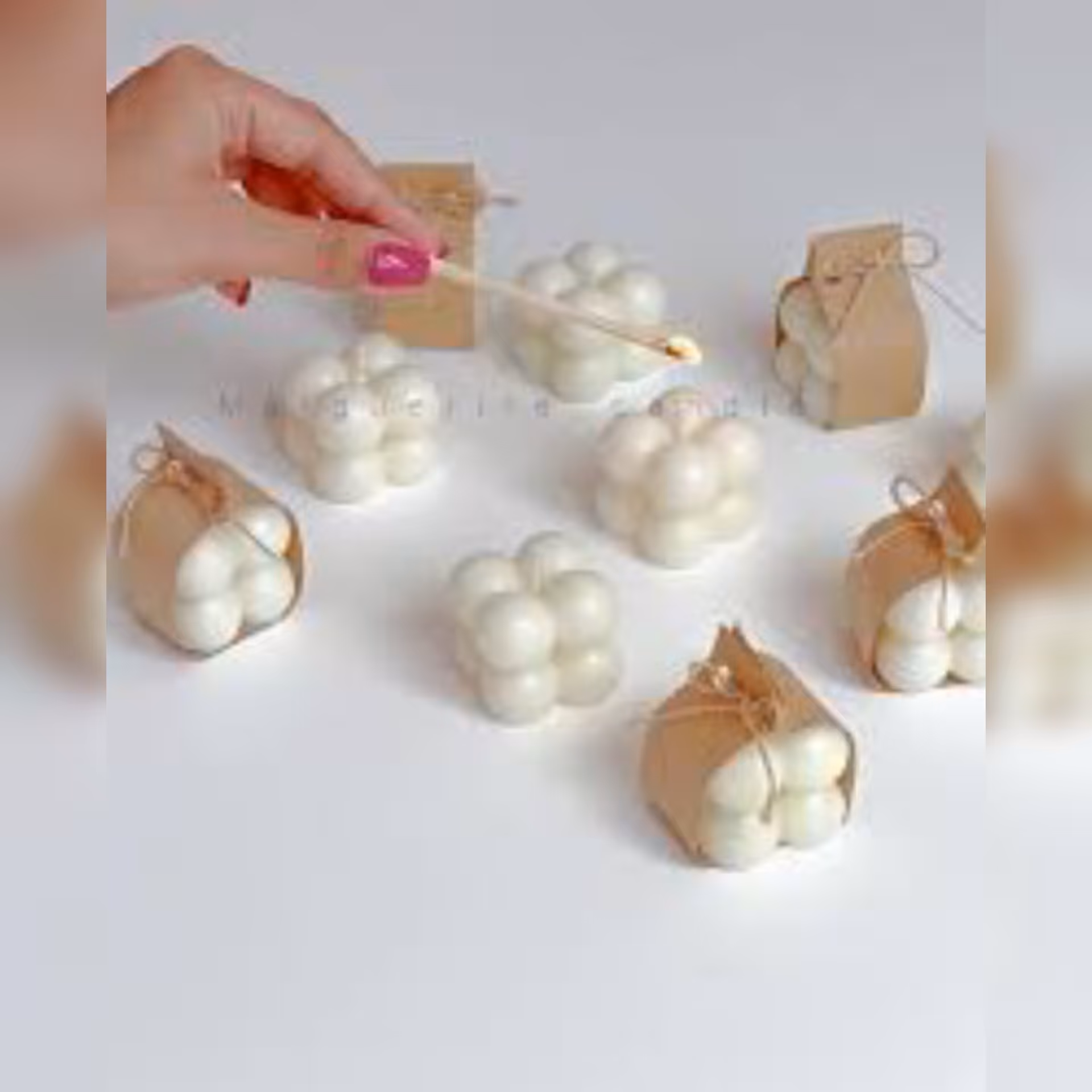 شمع طرح روبیک سفید ( رنگ دلخواه قابل سفارش )