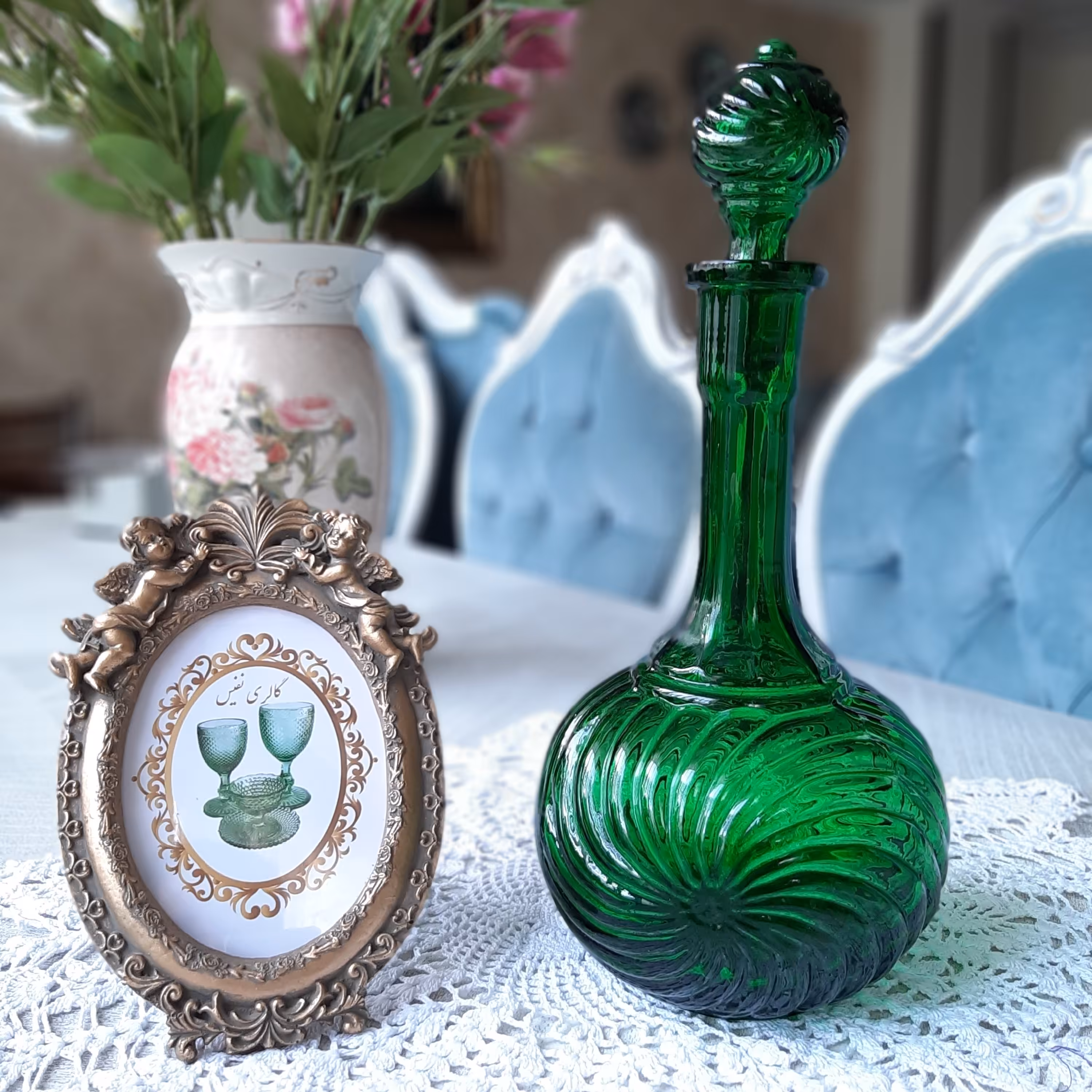 تنگ دوغخوری بلور سبز آنتیک طرح پیچ رنگ سبز سیر  مدل قدیمی