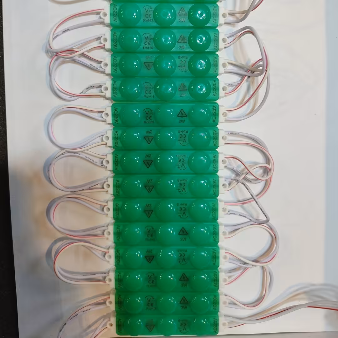 ریسه بلوکیSMD برق مستقیم سبز. 220 ولت( قیمت مندرج برای یک عدد ریسه می‌باشد)