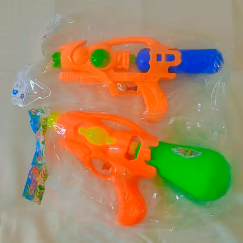 تفنگ آب پاش