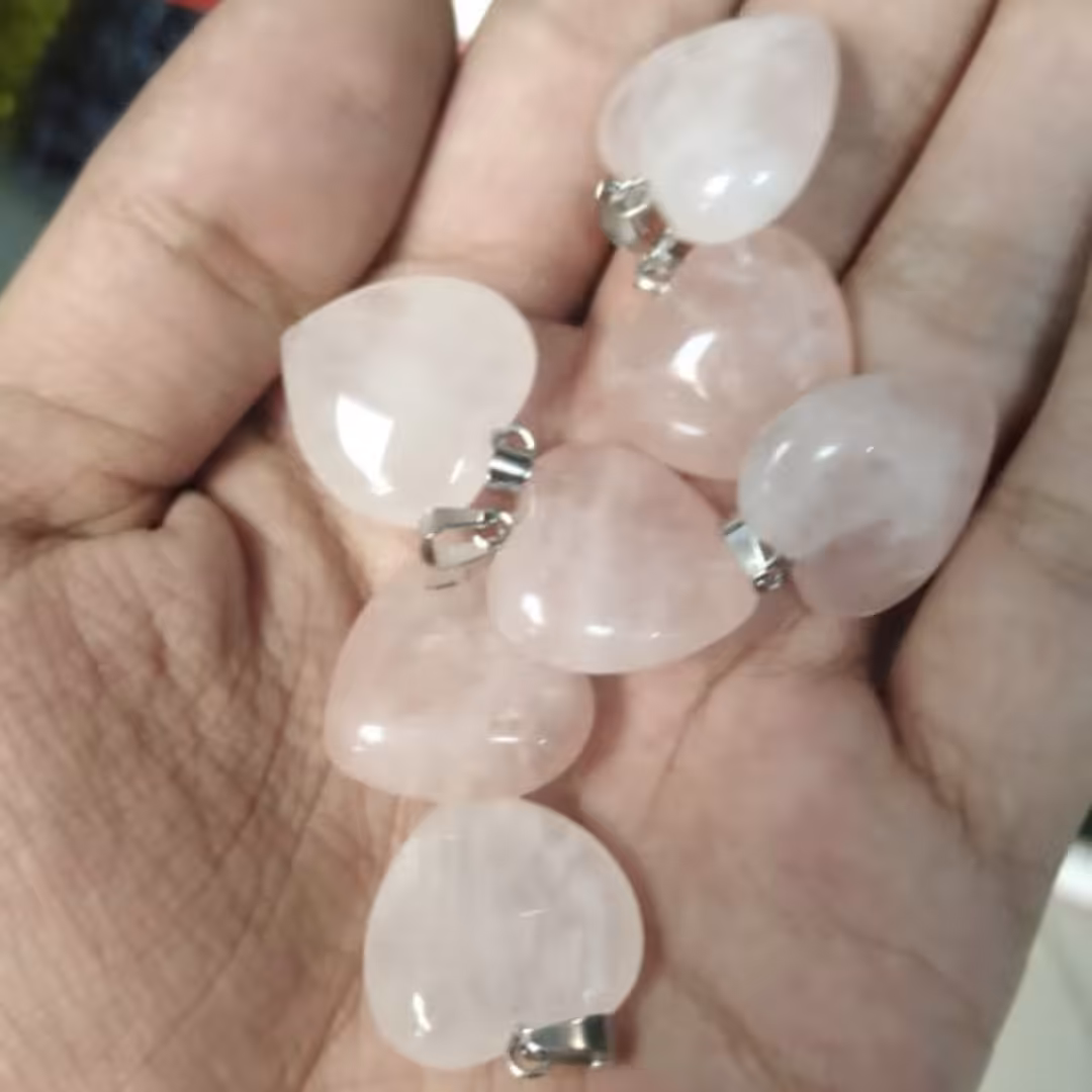 آویز قلبی رز کوارتز (سنگ عشق)