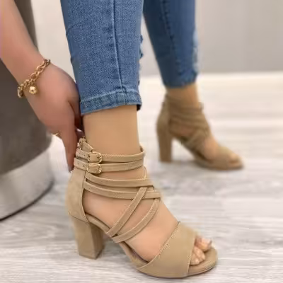 کفش پاشنه دار زنانه مجلسی. کیفیت اصلی و شیک