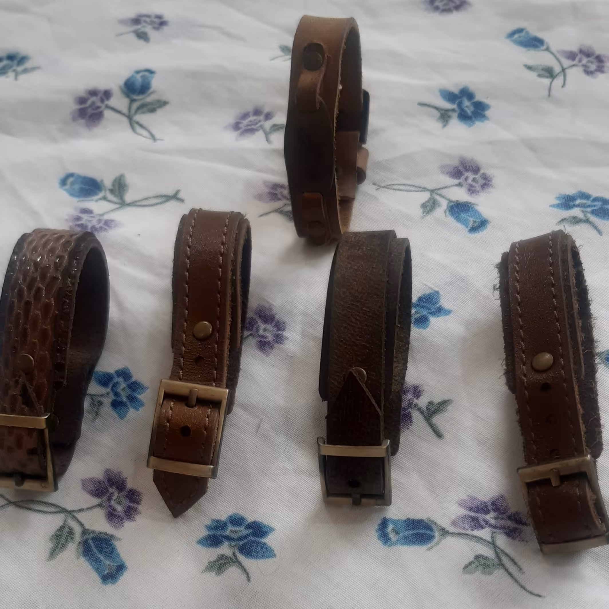 دست بند چرم