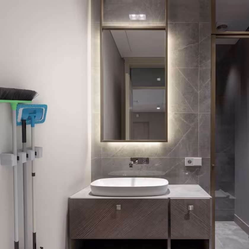 نگهدارنده تی