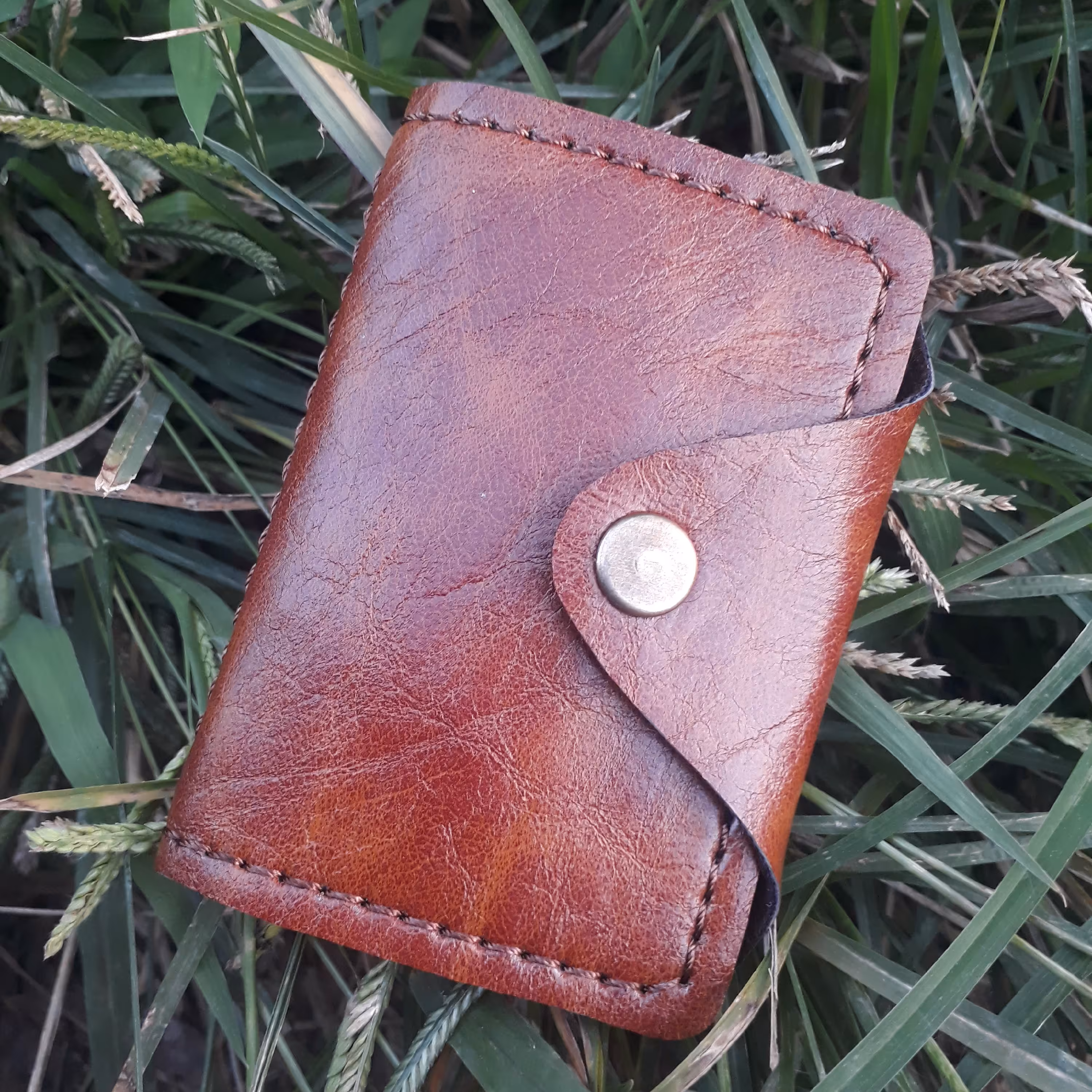 کیف جاکارتی چرم مصنوعی درجه یک دست دوز قهوه ای اسپرت