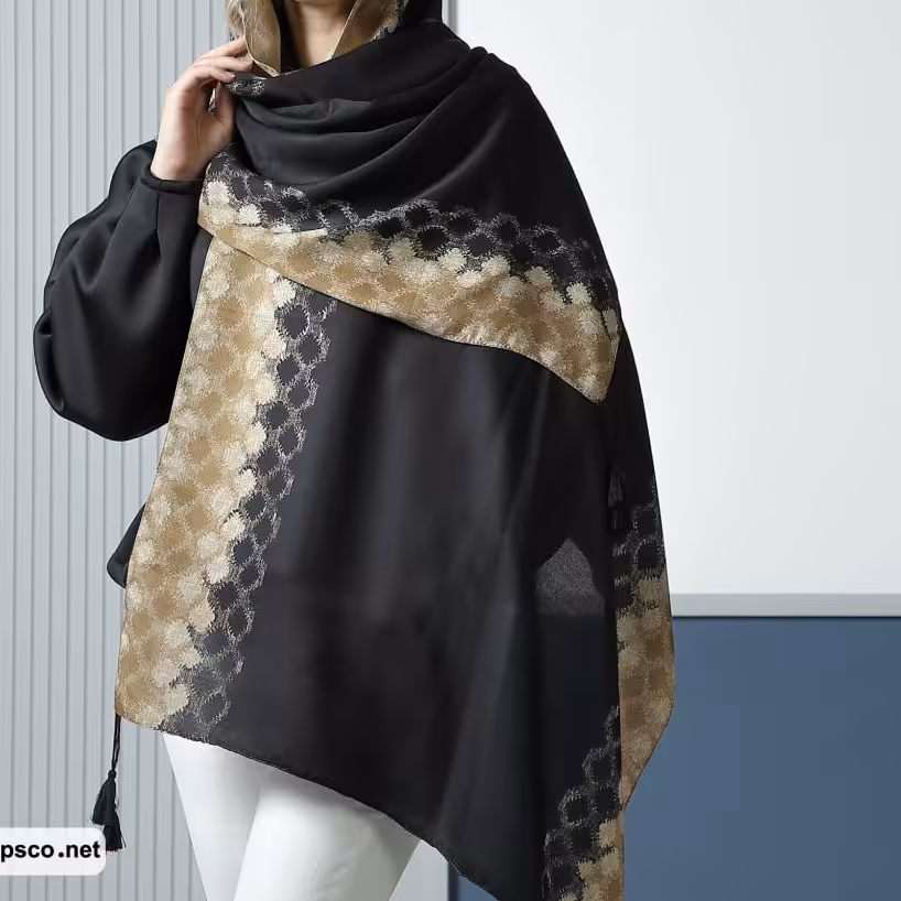 شال بلفی منگوله دار پاییزه اصلا روی سر لیز نمیخوره