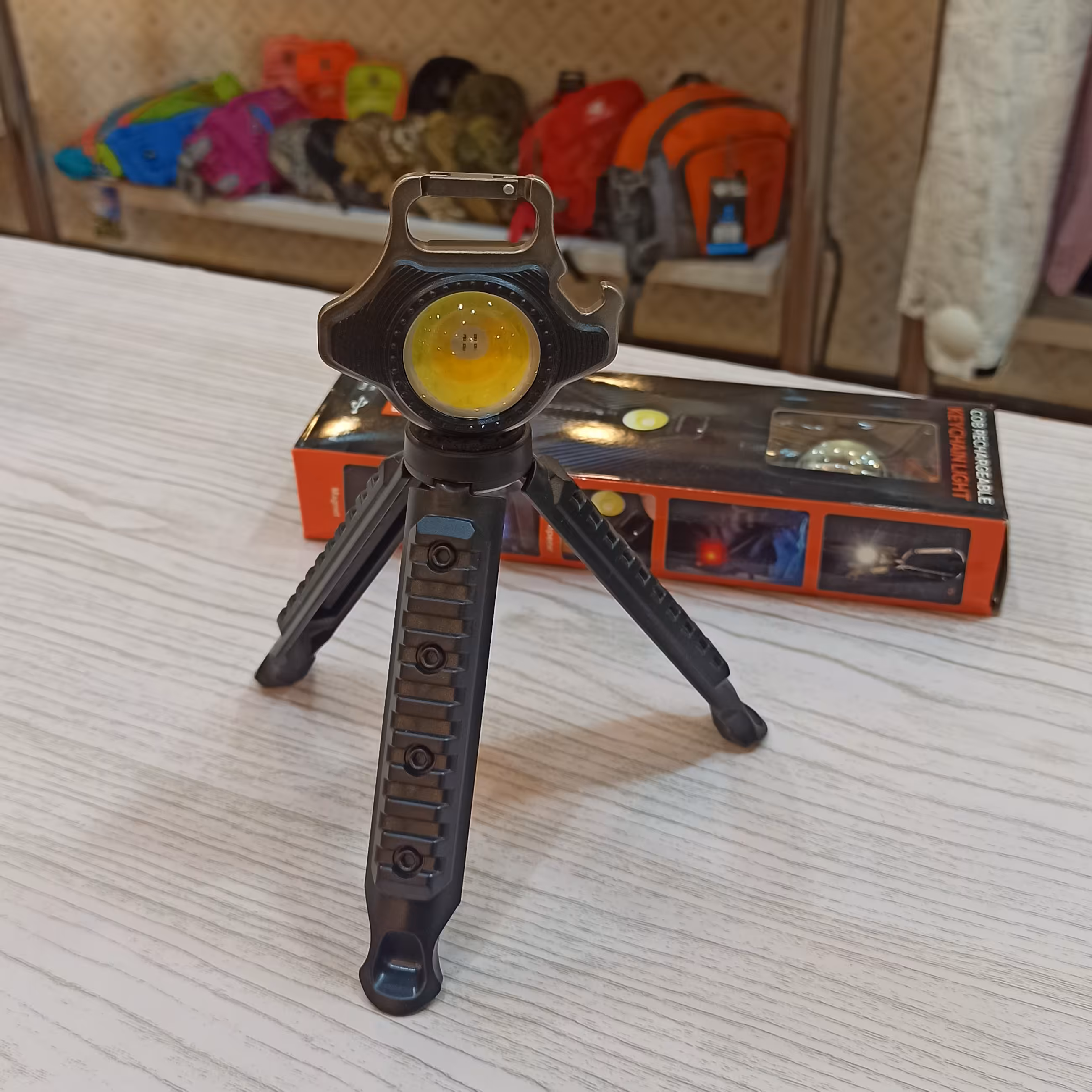 چراغ قوه cob  چند کاره 1000 لومن مگنت دار 