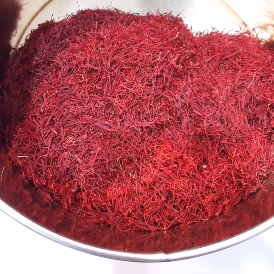 زعفران نگین درجه یک طبیعی خشک 5گرمی