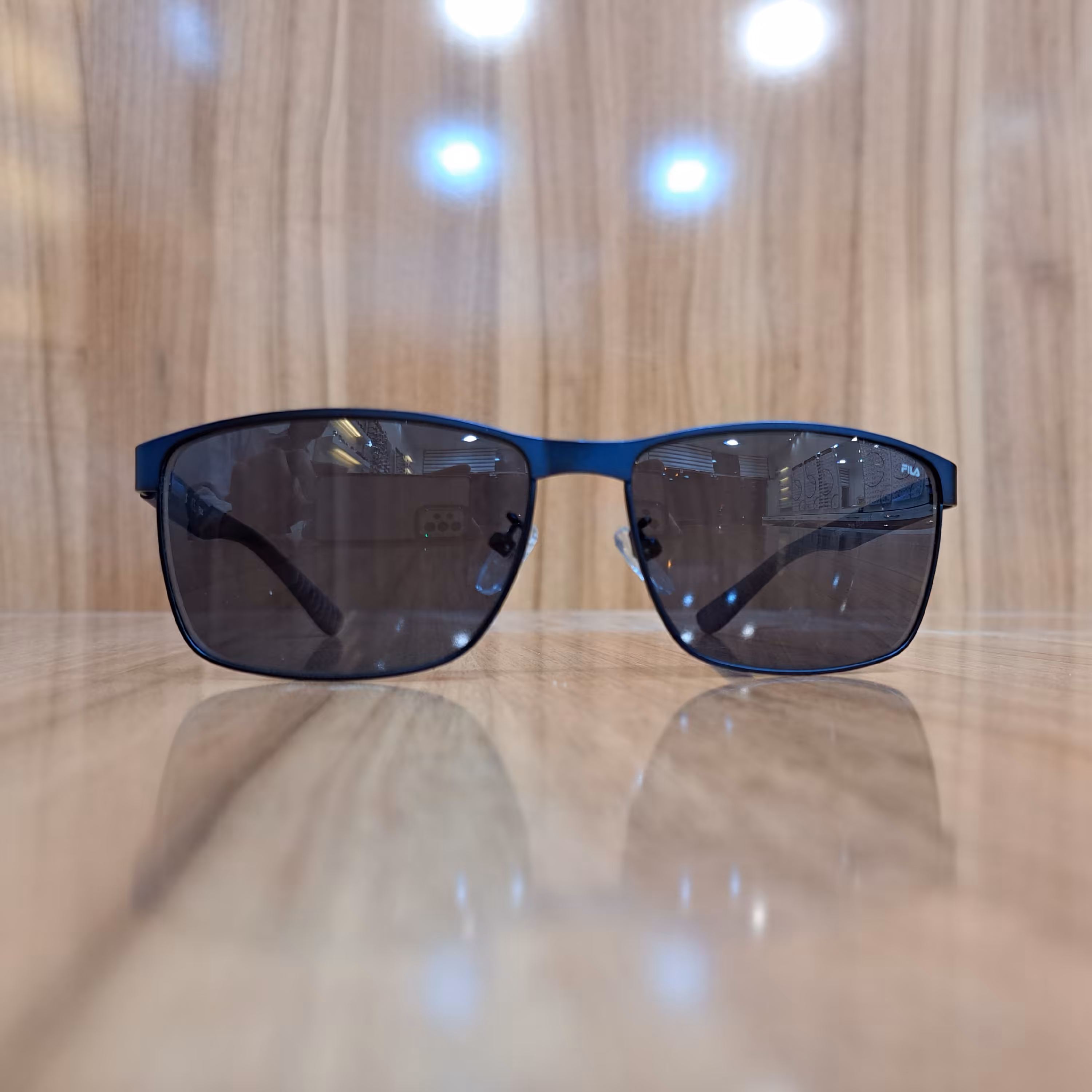 عینک آفتابی مردانه رنگ آبی نفتی