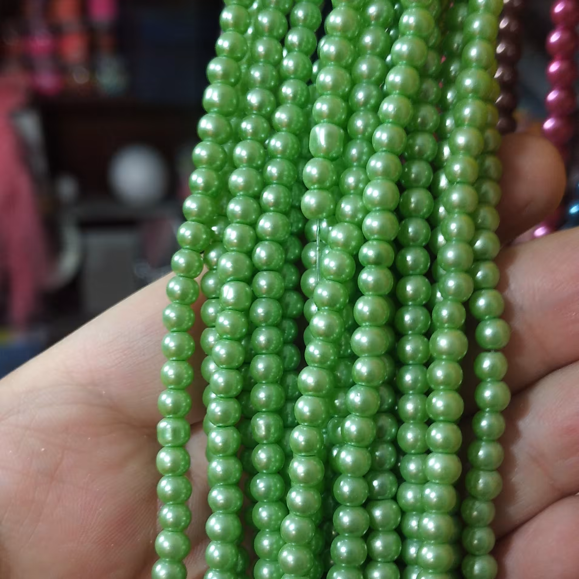 مروارید سنگی سایز 4 سبز 1بند