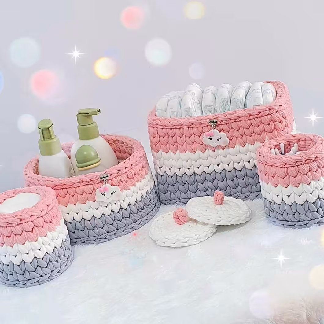 ست سیسمونی کودک چهارتایی طوسی سفید صورتی با ابعاد کفی 8 و  10و 15 و 18 ارتفاع 8 و 8 و 12 سانتی بدون درب 