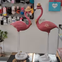 مجسمه پلیکان مجنون پا بلند