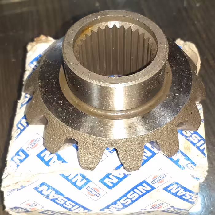 دنده هوزینگ دیفرانسیل جلو مارک نیسان موتور