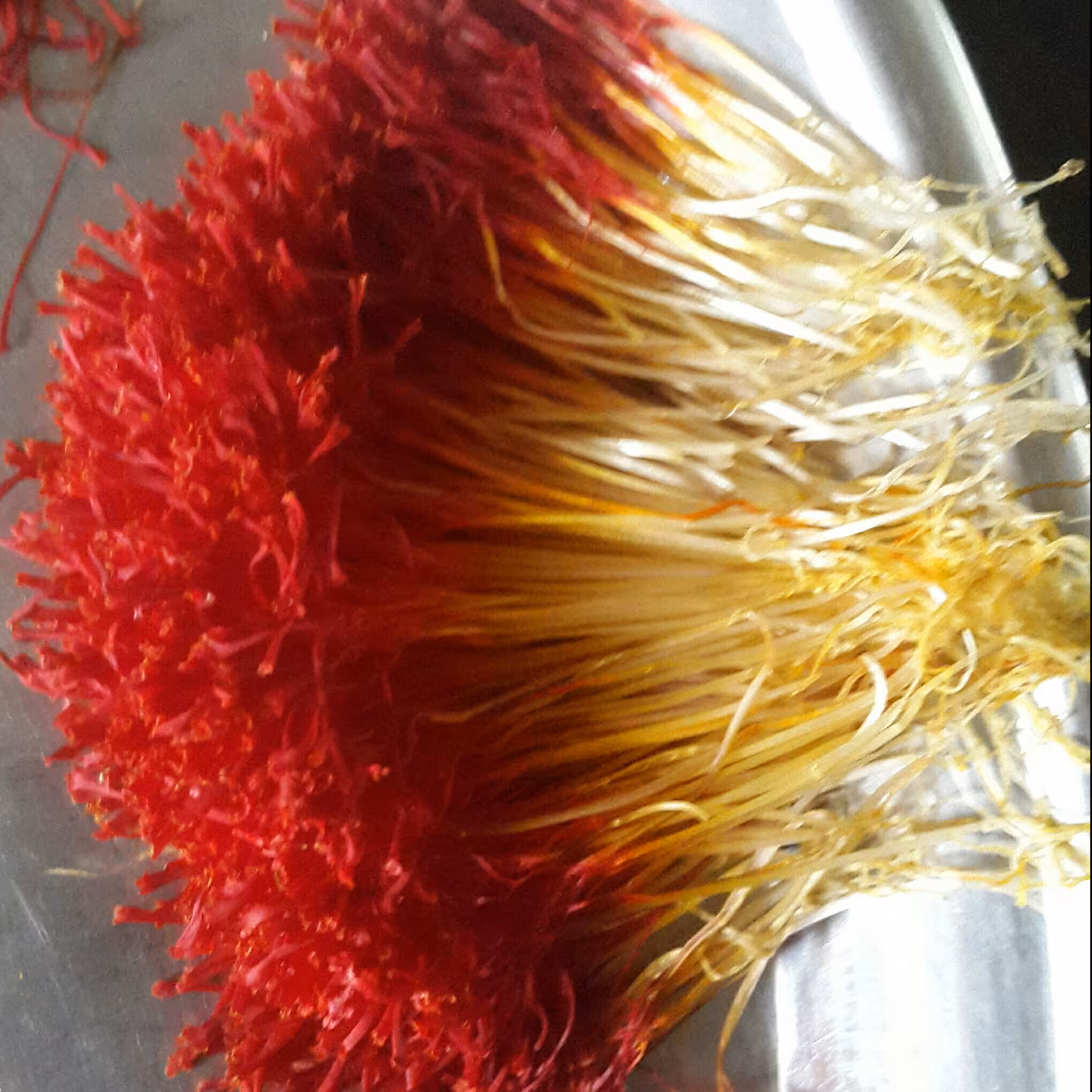 زعفران دسته دختر پیچ  یک مثقالی قاینات