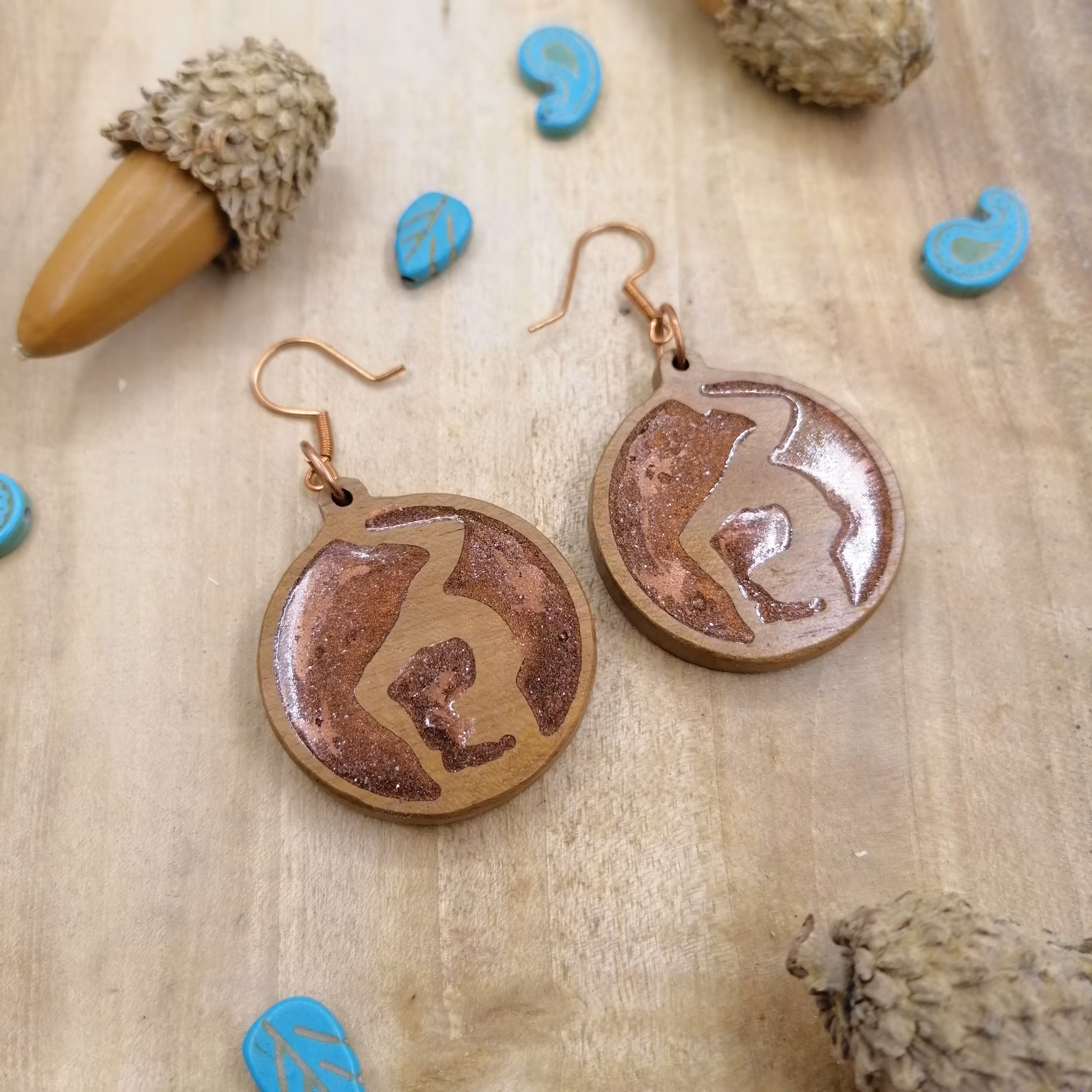 گوشواره چوب گردو و رزین یوگا