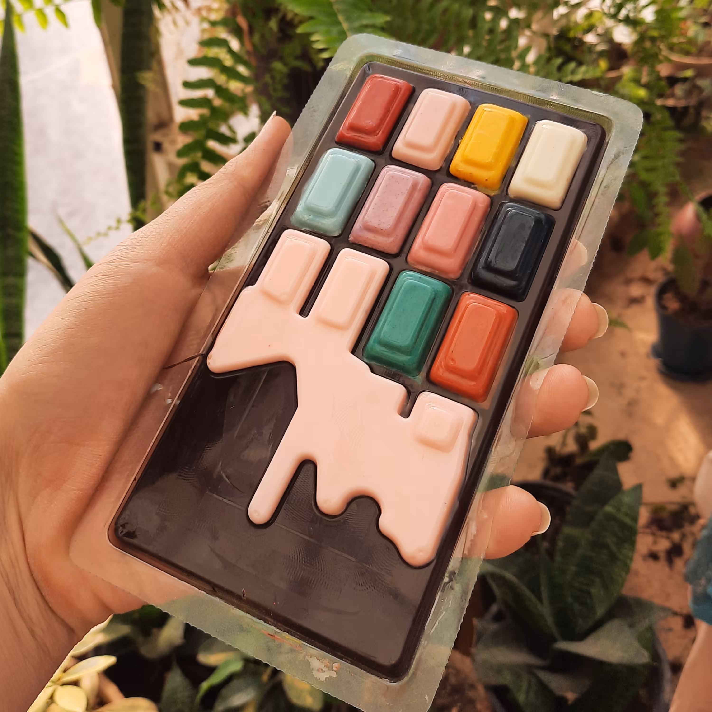 شکلات تبلتی دستساز  ترکیبی(ترکیب شکلات تلخ و شکلات رنگی)