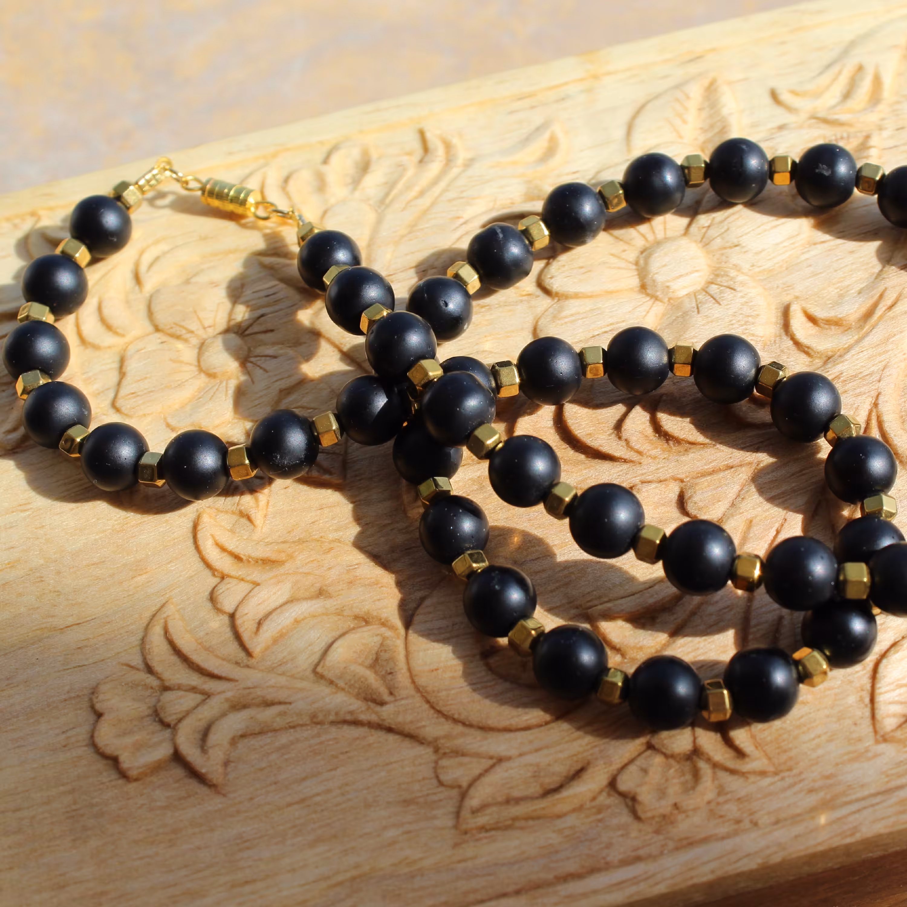 گردنبند اونیکس و حدید زنانه و مردانه