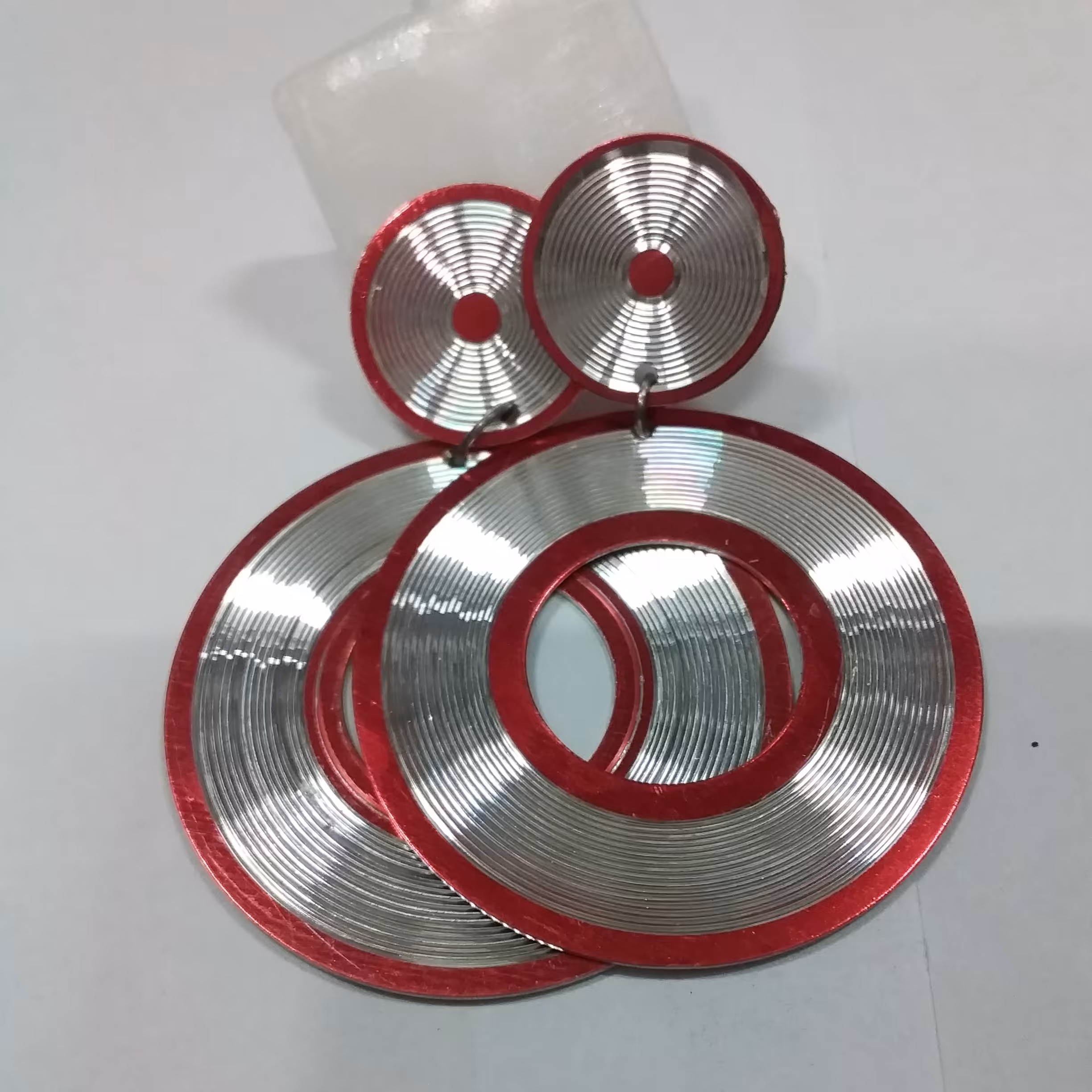 گوشواره سوزنی فانتزی فلزی دایره ای - 24 عددی