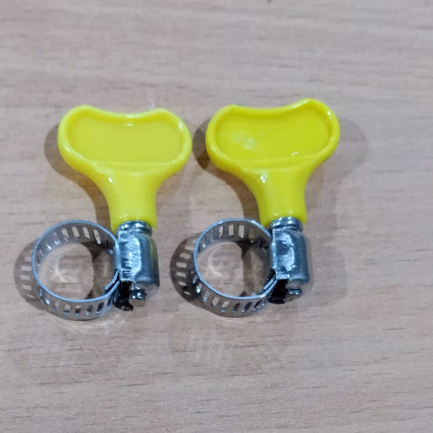 بست گاز سایز کوچک مدل پروانه ای بسته 100عددی