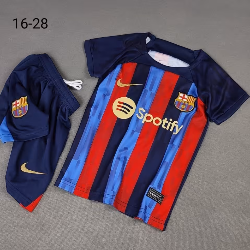 کیت و شورت باشگاهی و ملی تیم بارسلونا اسپانیا رنگ آبی اناری