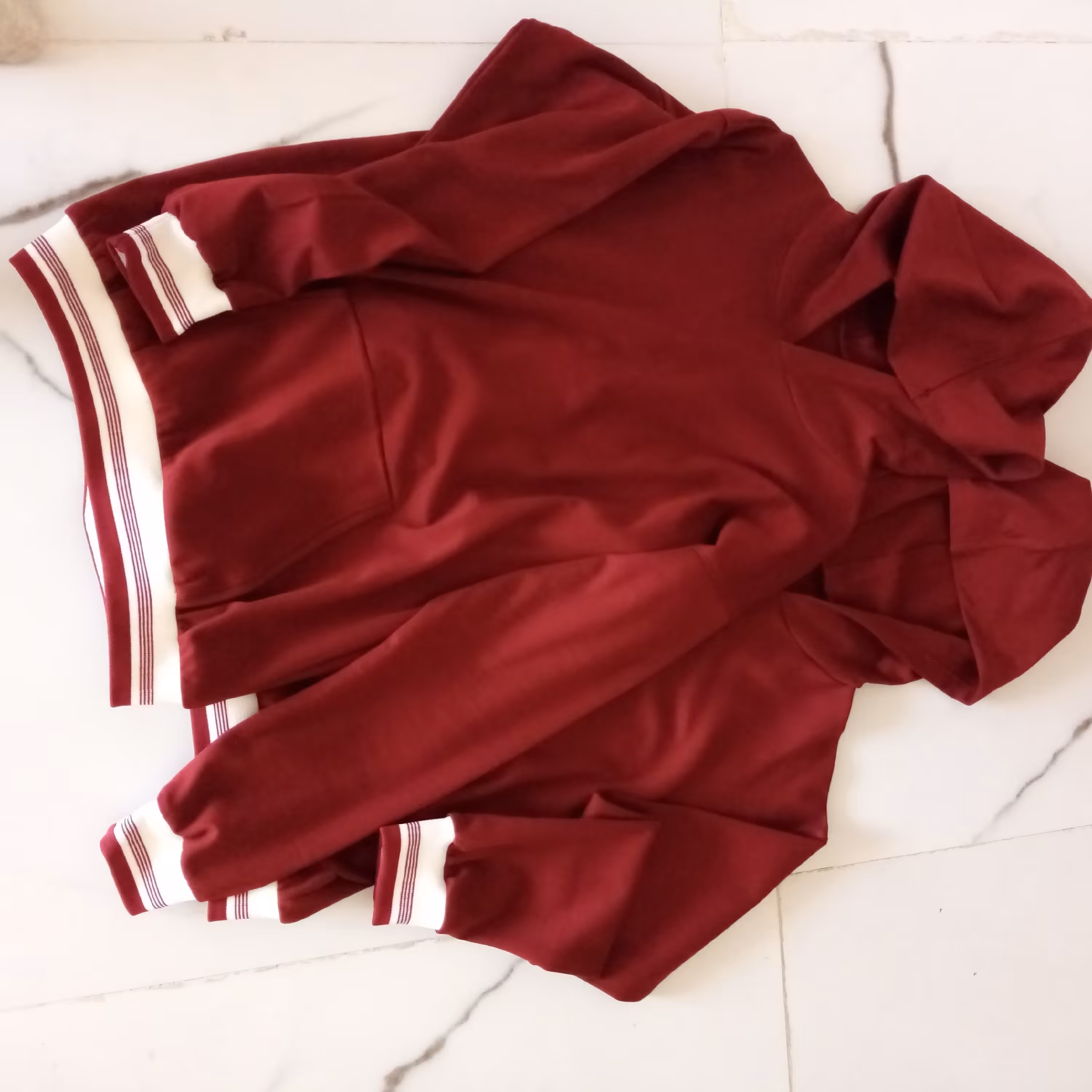 هودی مردانه و زنانه زرشکی سازی L و XL برای سنین 14 تا 25 سال