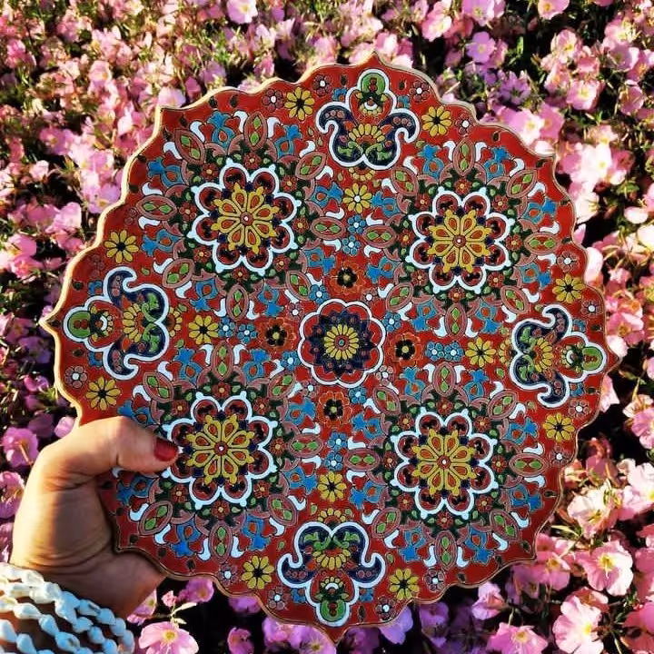 بشقاب میناکاری _  قطر   20  سانتیمتر -قابل شستشو 