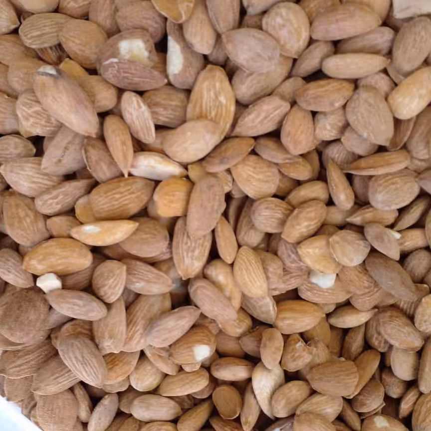 مغز بادام درجه یک ایرانی بدون تلخ