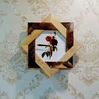 ساعت دیواری چوبی ,طرح گل سرخ  