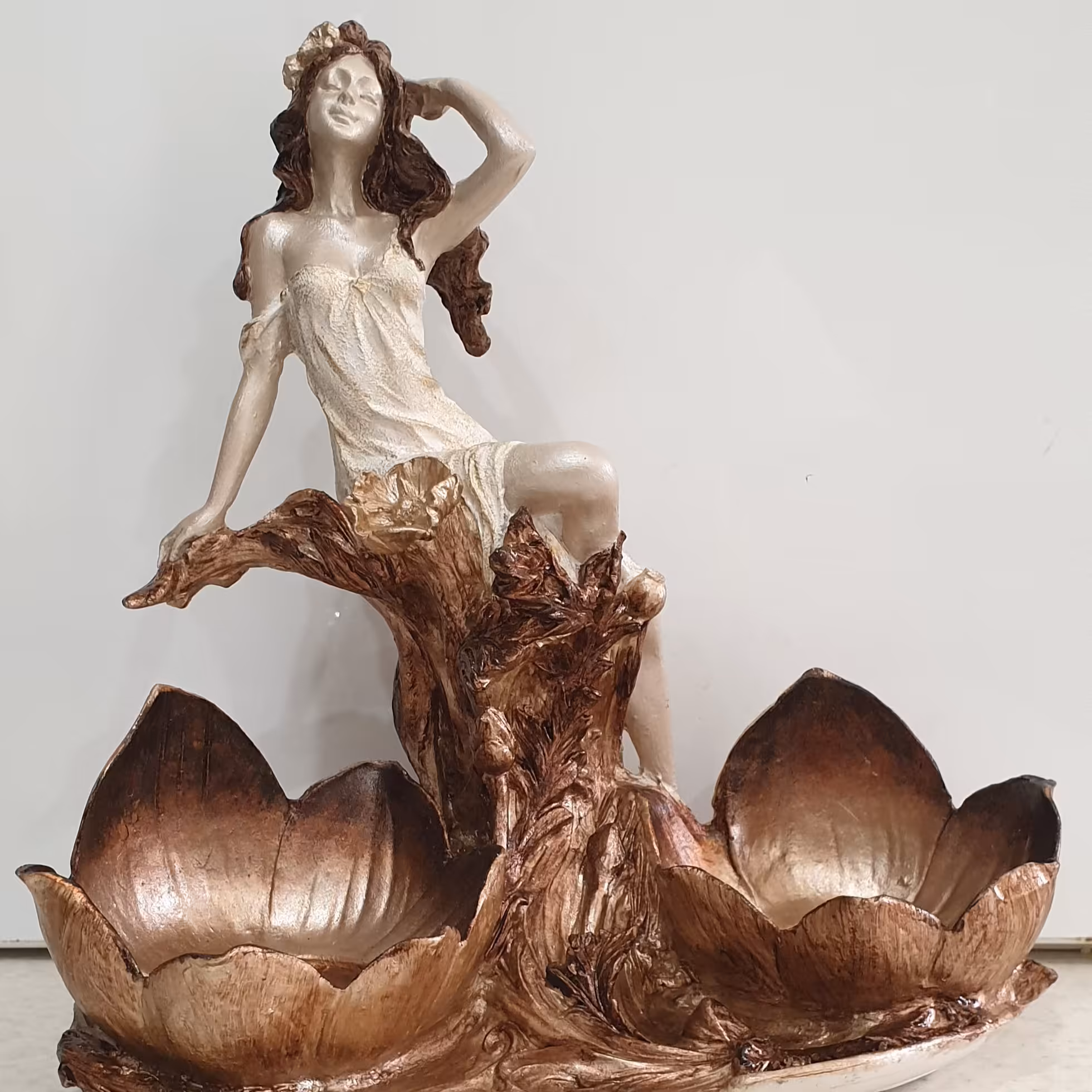 پرنسس و نیلوفر.جنس پلی استررزین.بهترین رنگ با برند خارجی.قابل اجرا در رنگ دلخواه شما