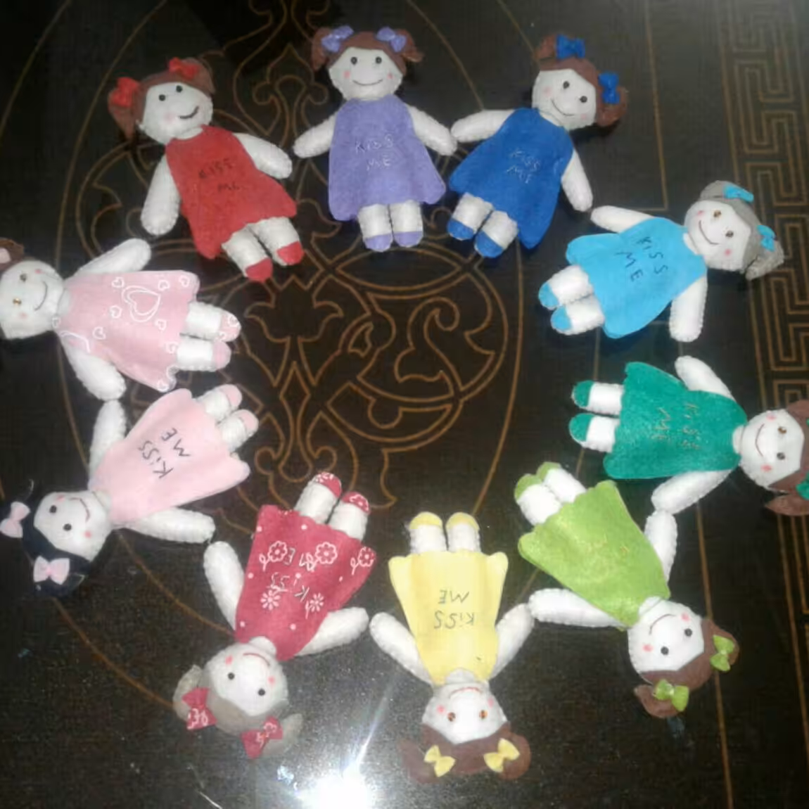 عروسک دخترک