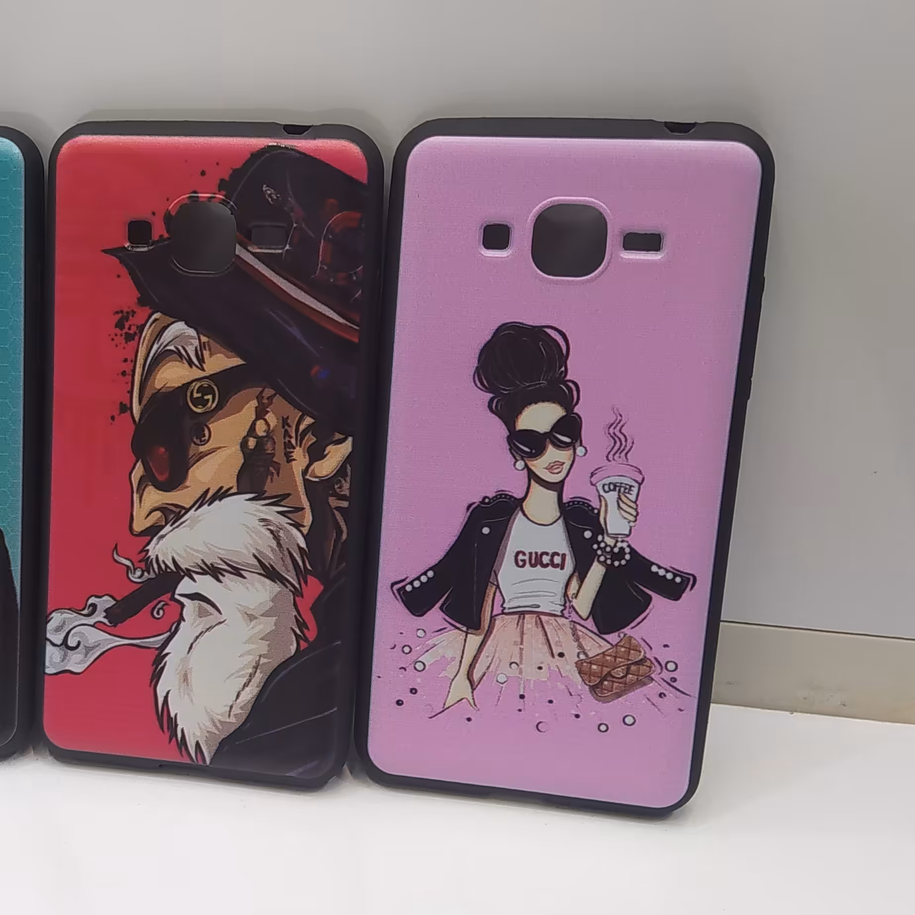 کاور گوشی سامسونگ j2 prim.G530وG531 جنس پلاستیک سخت دارای طرح های متنوع