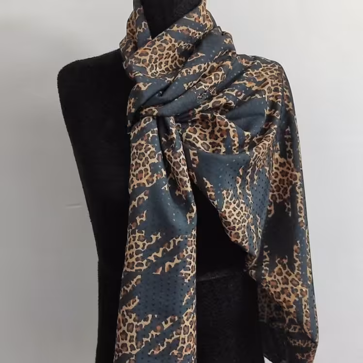 شال مشکی -طرح دار شیک ارسال رایگان