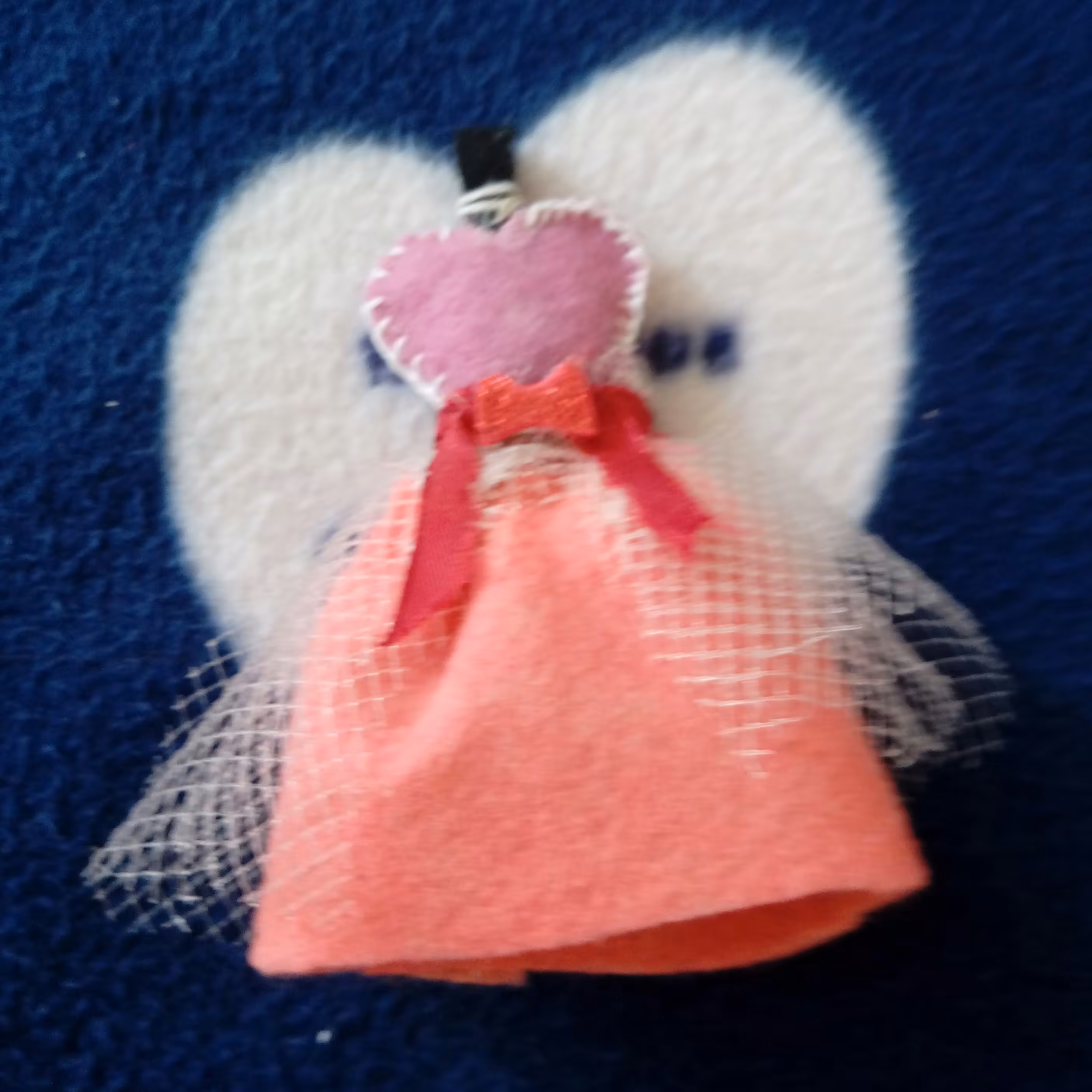 جاسوئیچی نمدی طرح لباس