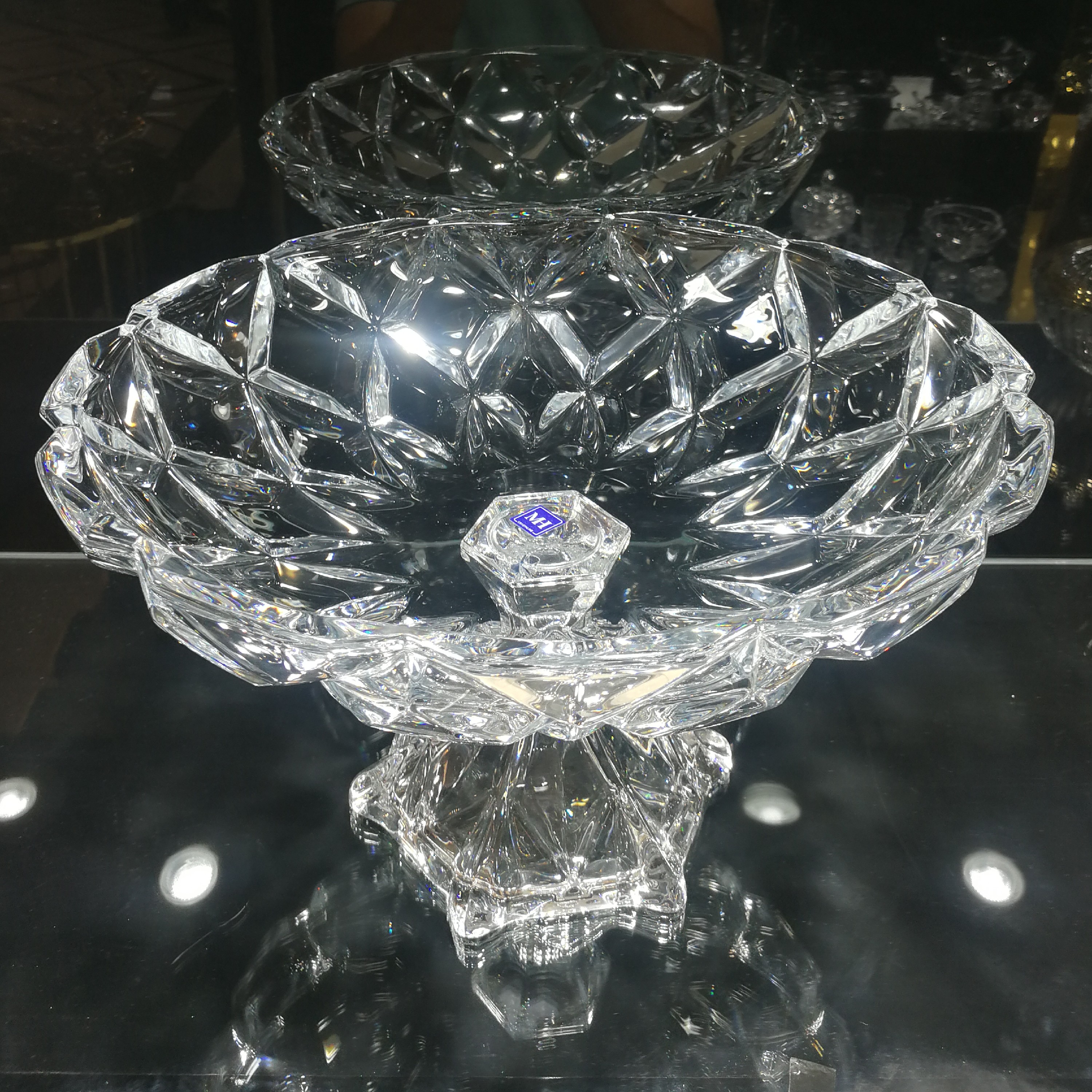 سرویس پذیرایی میلیونه