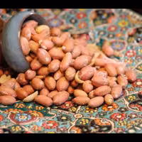 بادام زمینی آستانه اعلا 500گرمی ولی عصر