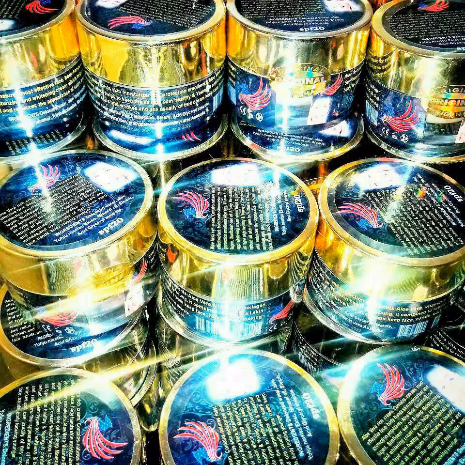 کرم ابرسان اگوستا(مشکی رنگ)