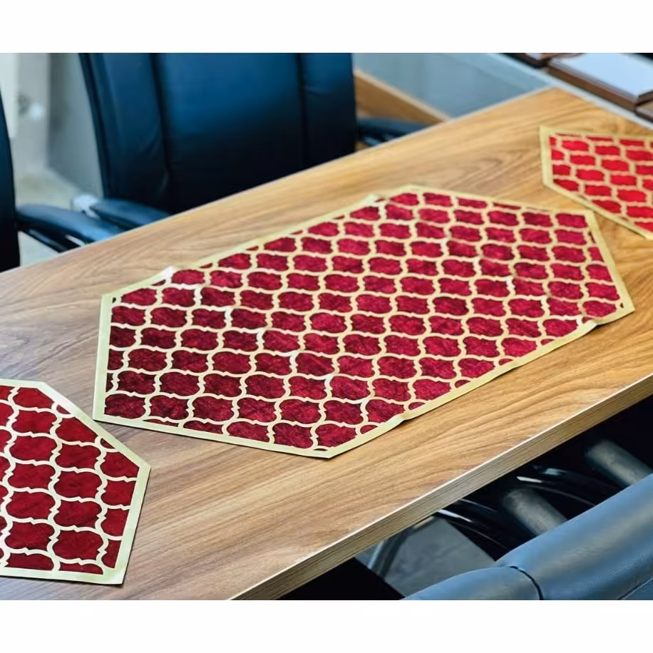 رانر و رومیزی 3 تیکه سایز بزرگ 80 در 40 و کوچک 44 در 27رنگبندی از جنس پارچه