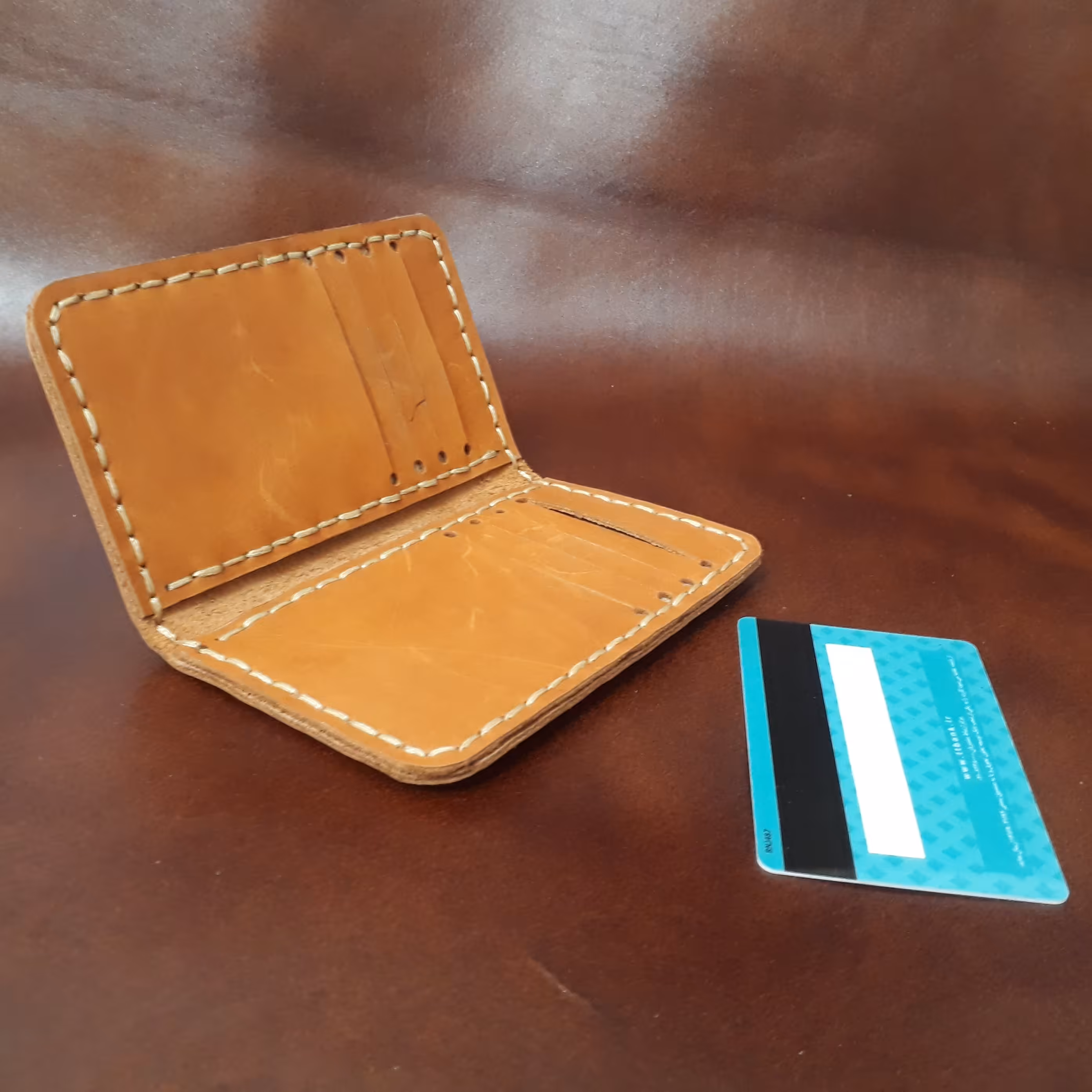 جا کارتی چرم طبیعی  عسلی