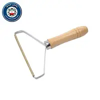 پرزگیر لباس دسته چوبی